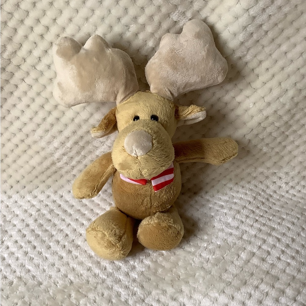 Kinder Surprise Moose Plush 11 Inch Ted and White Scarf 🫎